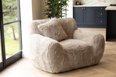 alaska-faux-fur-armchair-lifestyle